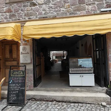 Samta Kuecuekkoey מלון